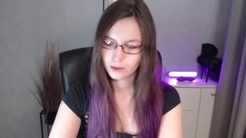 Snapshot of emma_lust94 chatting on 22, 11, 2025 emma online show from 22, 11, 2025