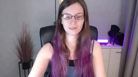 Snapshot of emma_lust94 chatting on 27, 11, 2025 emma online show from 27, 11, 2025