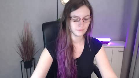 Snapshot of emma_lust94 chatting on 1, 12, 2025 emma online show from 1, 12, 2025