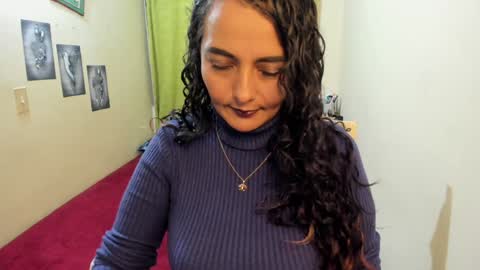 Snapshot of emma_luxy chatting on 29, 12, 2024 emma luxy online show from 29, 12, 2024