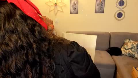 Snapshot of emma_luxy chatting on 22, 2, 2025 emma luxy online show from 22, 2, 2025