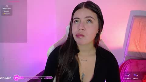 Snapshot of emma_naa chatting on 22, 10, 2025 Emma online show from 22, 10, 2025