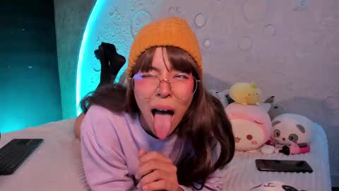     online show from 1, 3, 2025