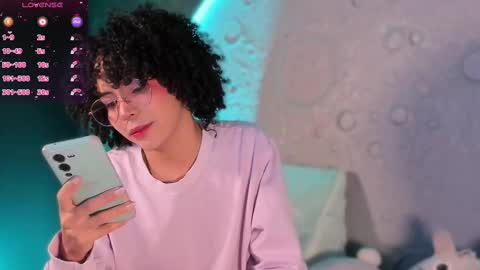     online show from 30, 9, 2025