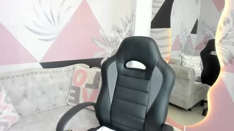 Emma online show from 12, 3, 2025