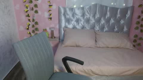 Snapshot of emma_queens1 chatting on 27, 1, 2025 Emma online show from 27, 1, 2025