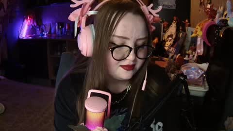 Snapshot of emma_razoom chatting on 28, 3, 2026 Emma Razumovskaya online show from 28, 3, 2026