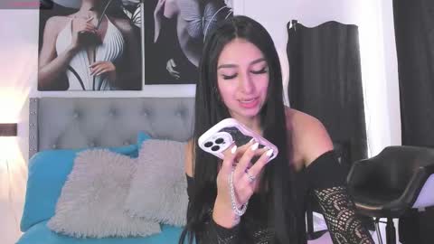 Snapshot of emma_rosse11 chatting on 11, 11, 2025 Emma Rosse11 online show from 11, 11, 2025