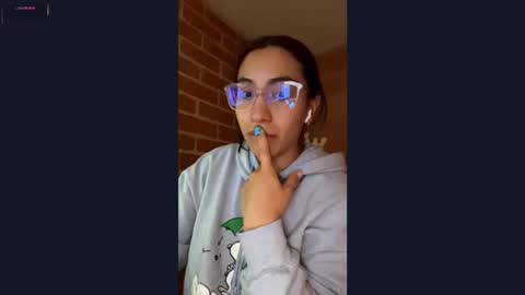 Emma Rouse Independent Model online show from 18, 11, 2025