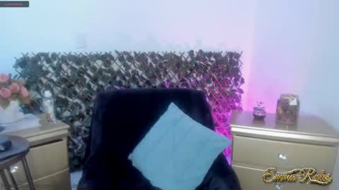 Snapshot of emma_rules99 chatting on 12, 3, 2025 Emma online show from 12, 3, 2025