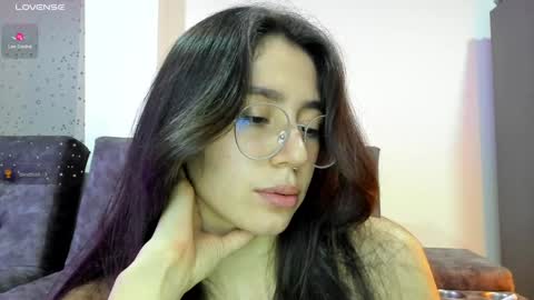 Snapshot of emma_sandovaal chatting on 7, 12, 2024 Emma online show from 7, 12, 2024