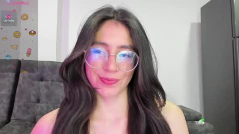 Snapshot of emma_sandovaal chatting on 21, 1, 2025 Emma online show from 21, 1, 2025