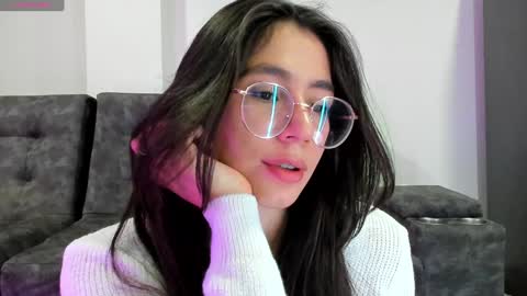 Snapshot of emma_sandovaal chatting on 29, 1, 2025 Emma online show from 29, 1, 2025