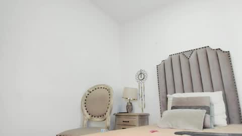 emma scott 7 online show from 3, 12, 2025