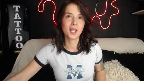 Emma Black online show from 15, 4, 2026