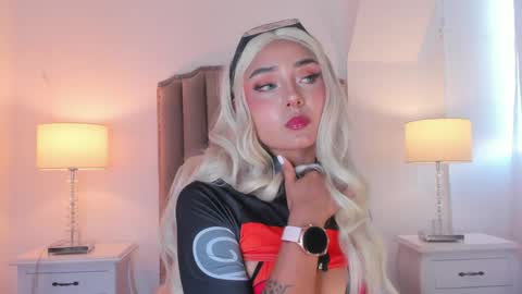 Snapshot of emma_torres__ chatting on 18, 4, 2026 Ema online show from 18, 4, 2026