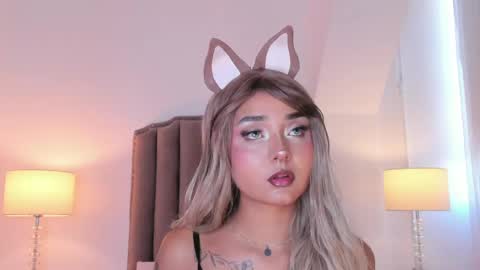 Snapshot of emma_torres__ chatting on 9, 5, 2026 Ema online show from 9, 5, 2026