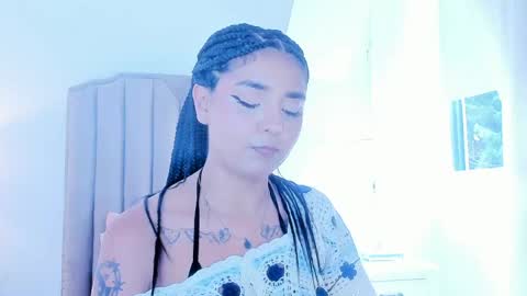 Snapshot of emma_torres__ chatting on 30, 5, 2026 Ema online show from 30, 5, 2026