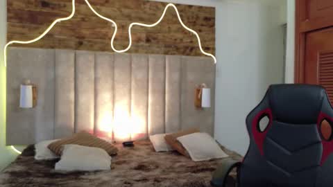 emma_visconti online show from 26, 9, 2025