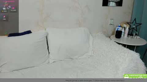 Snapshot of emmaamazingeyes chatting on 1, 12, 2025 Emma 31487 online show from 1, 12, 2025