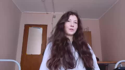 Snapshot of emmabracco chatting on 10, 11, 2025 Emma online show from 10, 11, 2025