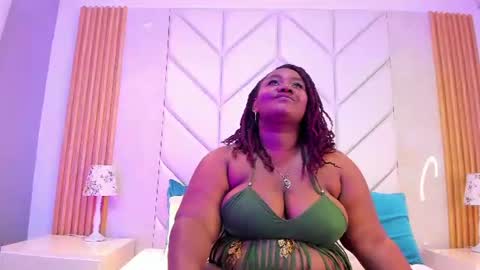 Snapshot of emmabrantt_ chatting on 22, 7, 2026 EmmaBrantt online show from 22, 7, 2026
