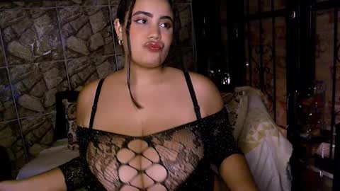 emmacamille2 online show from 9, 1, 2025