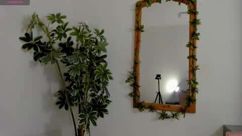 Emma  online show from 14, 12, 2025