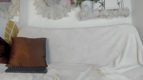Emma Duque online show from 24, 5, 2026
