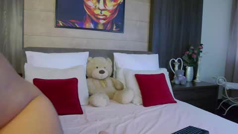 Snapshot of emmahazee chatting on 31, 5, 2026 Emma online show from 31, 5, 2026