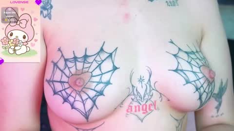 emmajohanson online show from 27, 11, 2025