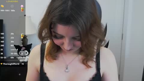 Snapshot of emmamoore12 chatting on 27, 4, 2026 Emma online show from 27, 4, 2026
