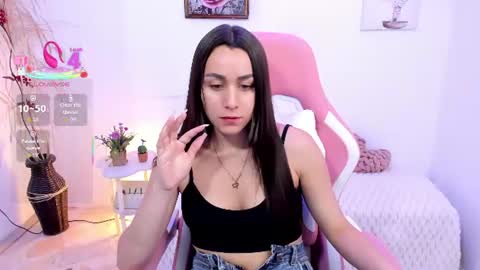 Snapshot of emmamyers_ chatting on 27, 6, 2026 Emma online show from 27, 6, 2026