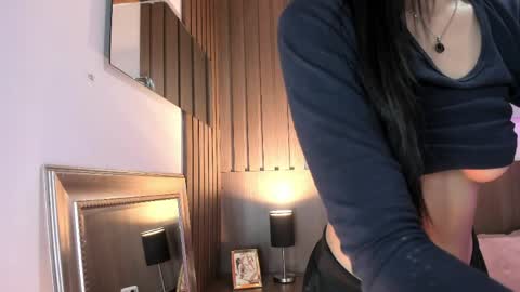 Emma online show from 10, 4, 2026