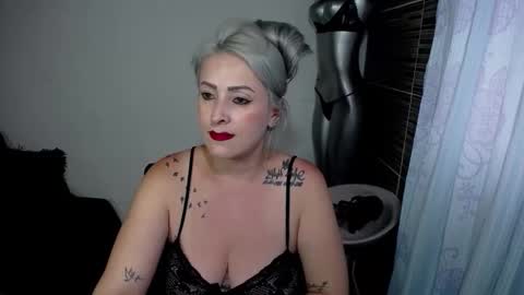 Snapshot of emmarizzoo chatting on 30, 4, 2026 Emma online show from 30, 4, 2026