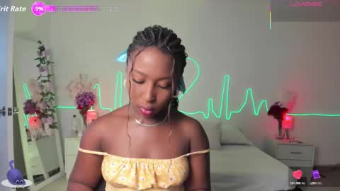 Snapshot of emmasanzoficial chatting on 9, 9, 2025 Sara online show from 9, 9, 2025