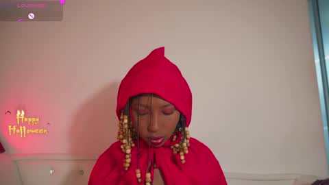 Snapshot of emmasanzoficial chatting on 23, 10, 2025 Sara online show from 23, 10, 2025