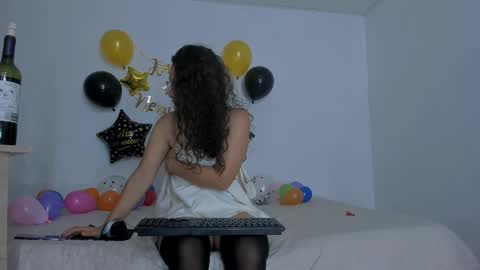 Snapshot of emmatorres9 chatting on 30, 12, 2024 Emma Torres online show from 30, 12, 2024