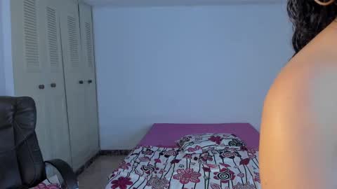 Snapshot of emmatorres9 chatting on 7, 3, 2025 Emma Torres online show from 7, 3, 2025