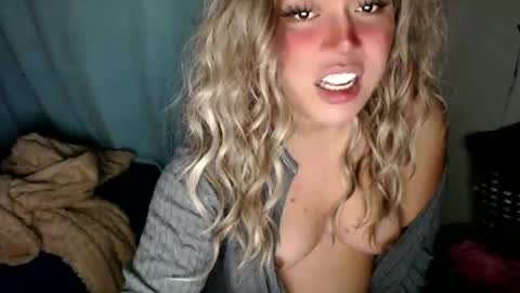 YourDreamGirl Emma  online show from 25, 11, 2025