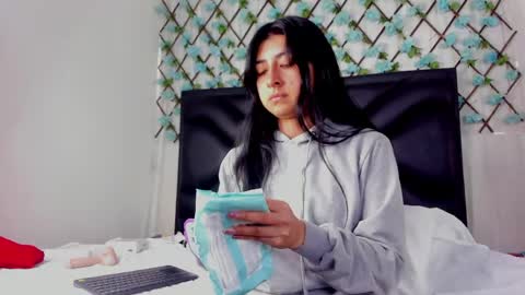  Emma  online show from 16, 4, 2026