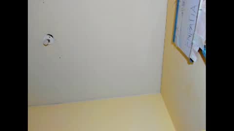 Snapshot of emmawuilian chatting on 6, 12, 2024 hi im emmalina welcome to your happy place online show from 6, 12, 2024