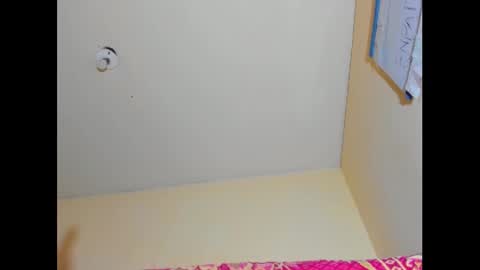 Snapshot of emmawuilian chatting on 21, 12, 2024 hi im emmalina welcome to your happy place online show from 21, 12, 2024