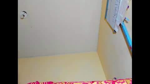 Snapshot of emmawuilian chatting on 19, 1, 2025 hi im emmalina welcome to your happy place online show from 19, 1, 2025