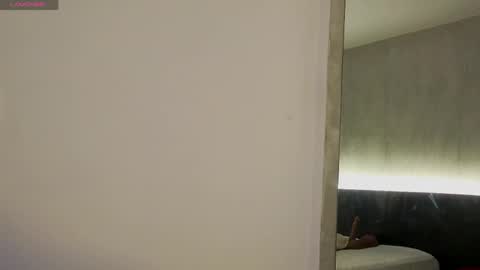 emmi_collins online show from 29, 4, 2026