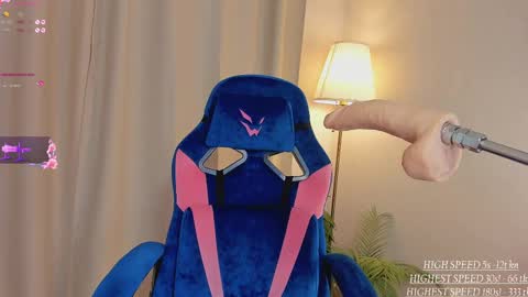 Snapshot of emmicanfly chatting on 10, 3, 2025 Emmi online show from 10, 3, 2025