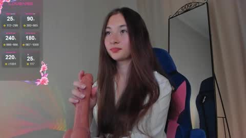 Snapshot of emmicanfly chatting on 10, 9, 2025 Emmi online show from 10, 9, 2025