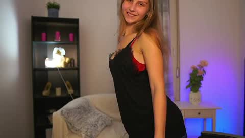 Emmie online show from 27, 3, 2026