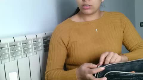 Snapshot of emmie_xxx chatting on 14, 1, 2025 emmie online show from 14, 1, 2025