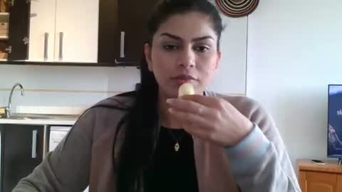 Snapshot of emmie_xxx chatting on 21, 2, 2025 emmie online show from 21, 2, 2025